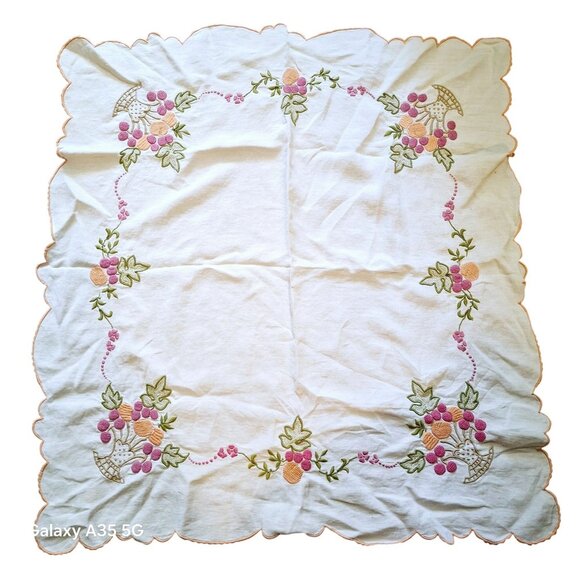 Vintage Embroidered Floral Tablecloth With Scalloped Edges 30 x 33 inches - Picture 1 of 5